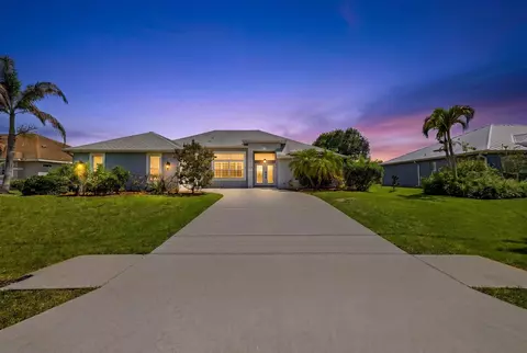 474 SW Carter Ave, Port Saint Lucie, FL 34983