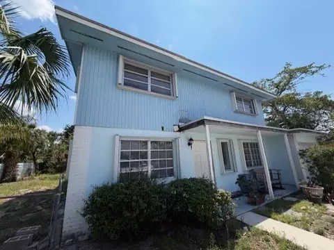 5834 Forest Hill Blvd, West Palm Beach, FL 33415