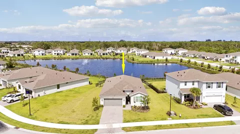 5783 SE Skyblue Cir, Stuart, FL 34997 photo 2
