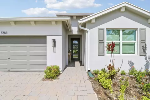 5783 SE Skyblue Cir, Stuart, FL 34997 photo 4