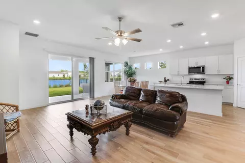 5783 SE Skyblue Cir, Stuart, FL 34997 photo 13