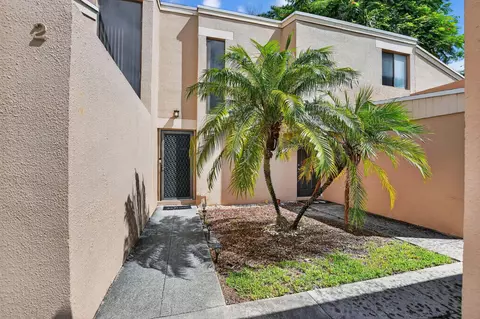 1061 NW 13th St #2, Boca Raton, FL 33486