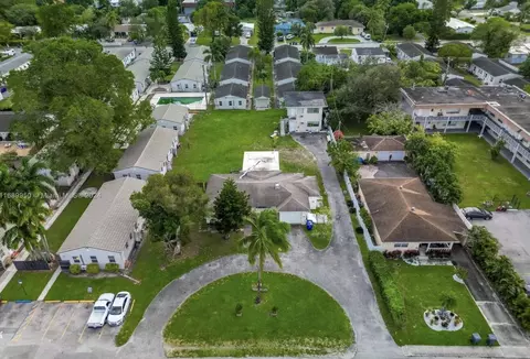 2646 Johnson St, Hollywood, FL 33020