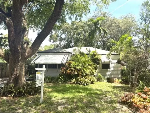 44 SW 5th St, Dania Beach, FL 33004