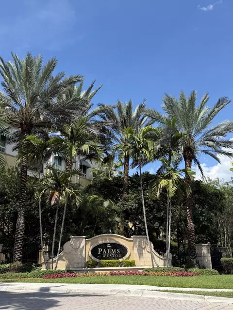 16102 Emerald Estates Dr #128, Weston, FL 33331