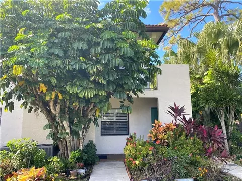 21766 Cypress Dr #20-G, Boca Raton, FL 33433