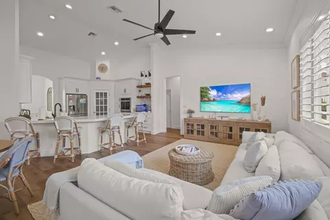 15705 Meadow Wood Dr, Wellington, FL 33414