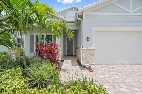 10546 Northbrook Cir, Palm Beach Gardens, FL 33412