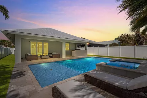 17726 Carver Ave, Jupiter, FL 33458