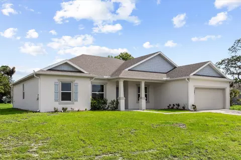 1561 SE Portillo Rd, Port Saint Lucie, FL 34952