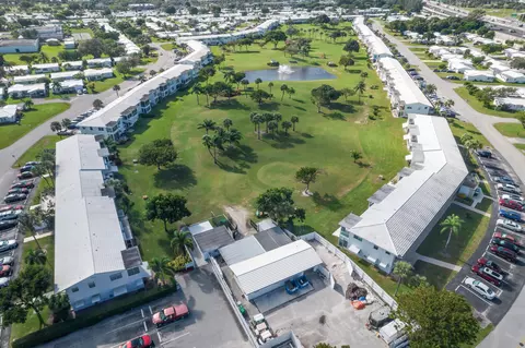 View/Area - 2581 E Golf Blvd, Pompano Beach, FL 33064 photo 7 of 9
