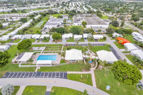 View/Area - 2581 E Golf Blvd, Pompano Beach, FL 33064 photo 3 of 9