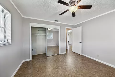 Bedroom - 2581 E Golf Blvd, Pompano Beach, FL 33064 photo 2 of 4