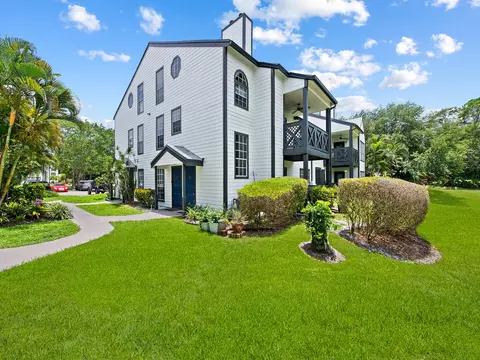 5095 Heatherhill Ln #8, Boca Raton, FL 33486