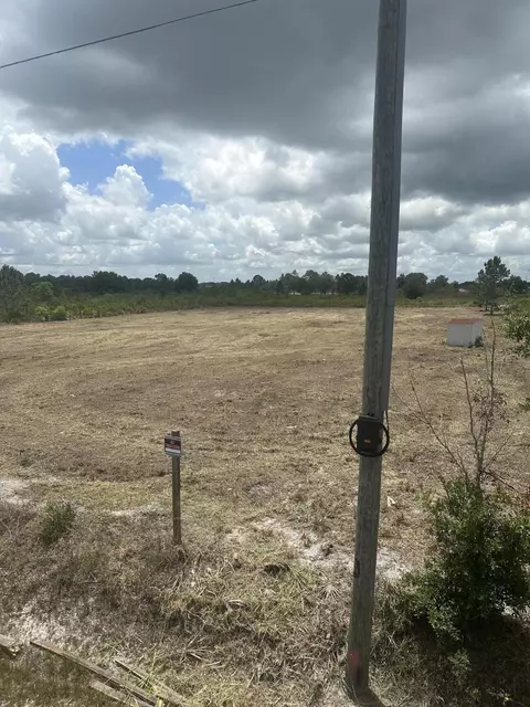 17980 NW 252nd St, Okeechobee, FL 34972