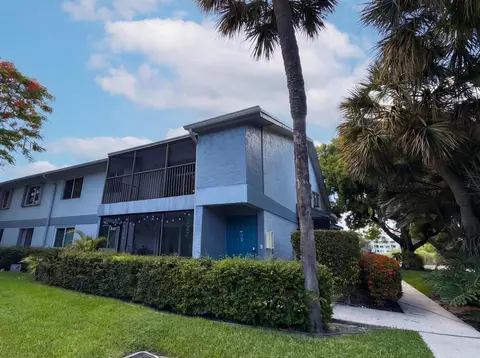 2737 S Oakland Forest Dr #202, Oakland Park, FL 33309