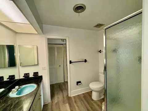 Bath - 717 SE Alamanda Cir, Stuart, FL 34996 photo 1 of 3