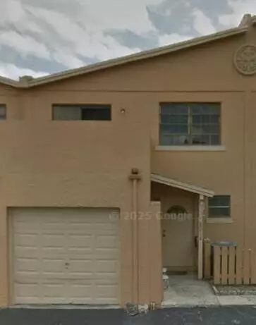 8016 NW 27th Ct, Sunrise, FL 33322