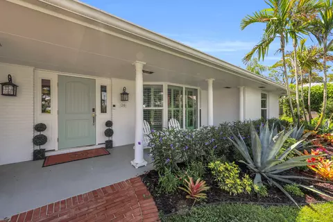 20 Bunker Pl, Tequesta, FL 33469