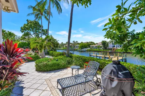 Exterior - 416 Mariner Dr, Jupiter, FL 33477 photo 17 of 19