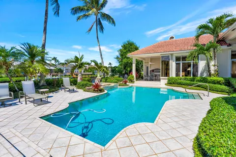 Exterior - 416 Mariner Dr, Jupiter, FL 33477 photo 8 of 19