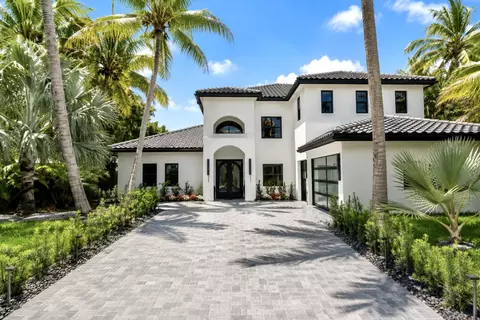 17585 Middlebrook Way, Boca Raton, FL 33496