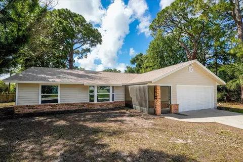 271 NE Naylor St, Palm Bay, FL 32907