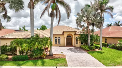 886 SW Grand Reserves Blvd, Port Saint Lucie, FL 34986