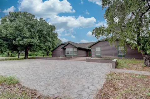 19153 Eagles Way Ct, Loxahatchee, FL 33470