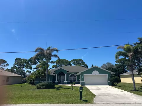 2301 SE Mariola Ave SE, Port Saint Lucie, FL 34952