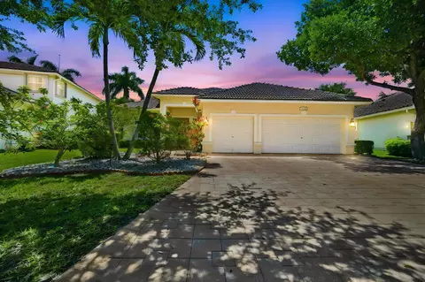 6018 NW 56th Cir NW, Coral Springs, FL 33067