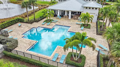 Exterior - 178 SW Pomeroy St, Stuart, FL 34997 photo 6 of 7