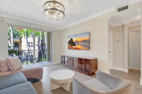 1803 N Flagler Dr #203, West Palm Beach, FL 33407