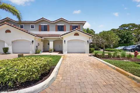 4470 Leo Ln, Riviera Beach, FL 33410