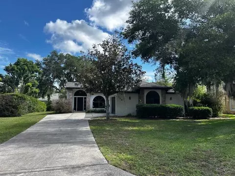 108 Greentree Ln, Yalaha, FL 34797