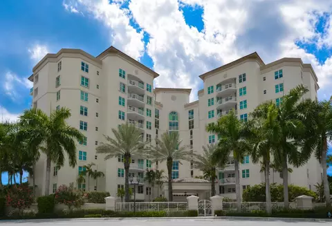 550 SE Mizner Blvd #B702, Boca Raton, FL 33432