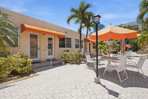 330 Arthur St #119, Hollywood, FL 33019