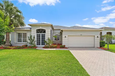 317 SW Lake Forest Way, Port Saint Lucie, FL 34986