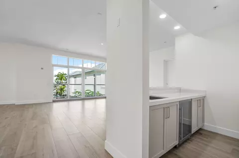 178 Lake Dr #4301, Palm Beach Shores, FL 33404