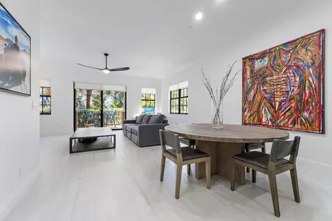 Dining - 605 Del Sol Cir, Tequesta, FL 33469 photo 2 of 3