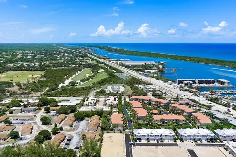 View/Area - 605 Del Sol Cir, Tequesta, FL 33469 photo 5 of 7