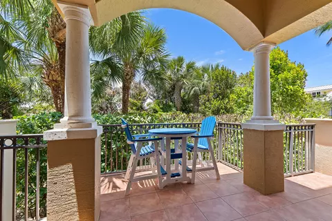 Exterior - 605 Del Sol Cir, Tequesta, FL 33469 photo 3 of 10