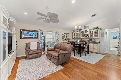 4459 SE Kubin Ave, Stuart, FL 34997 photo 4