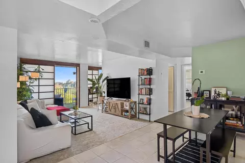 3500 Blue Lake Dr #503, Pompano Beach, FL 33064