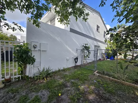 7900 SW 7th Pl, North Lauderdale, FL 33068 photo 15