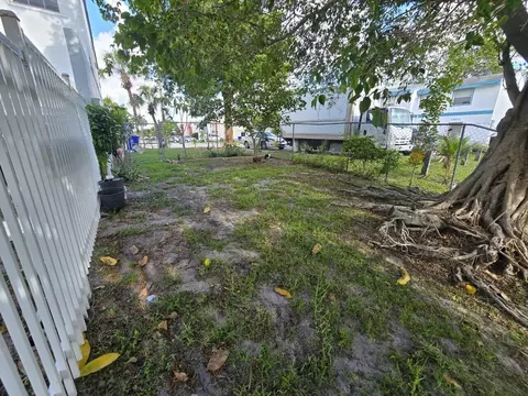 7900 SW 7th Pl, North Lauderdale, FL 33068 photo 20