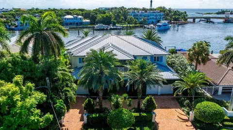 2798 NE 24th St, Lighthouse Point, FL 33064