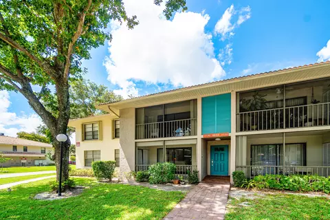 9810 Pineapple Tree Dr #101, Boynton Beach, FL 33436