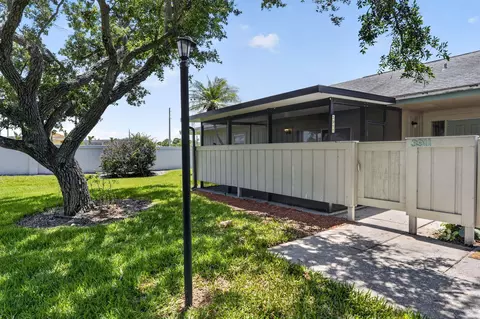 3911 NW Cinnamon Tree Cir, Jensen Beach, FL 34957