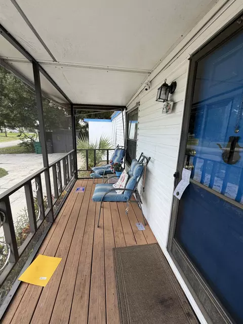 4207 SE 27th St, Okeechobee, FL 34974 photo 2